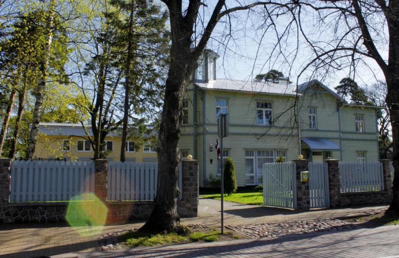 Villa Ostmala Ventspils Exterior photo